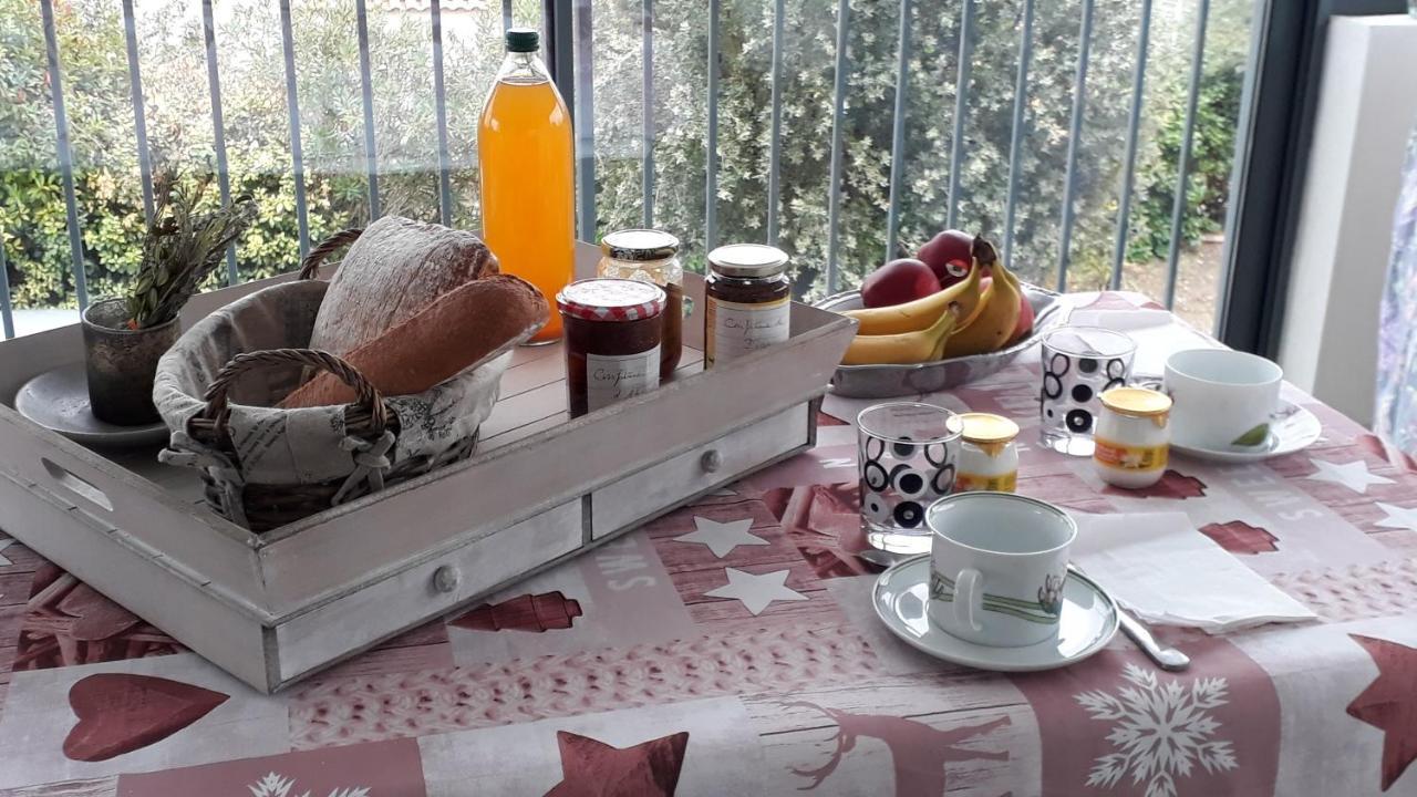 Bed and Breakfast Domaine De La Clotte Roquefort-des-Corbières Zewnętrze zdjęcie